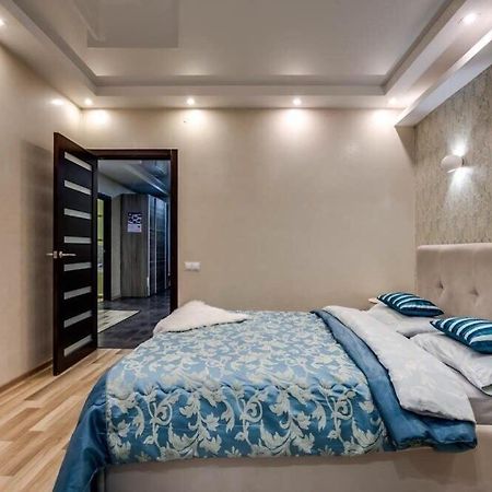 Viktoria Garden Apartment Lviv Exterior photo