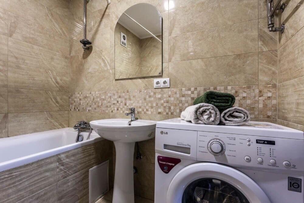 Viktoria Garden Apartment Lviv Exterior photo